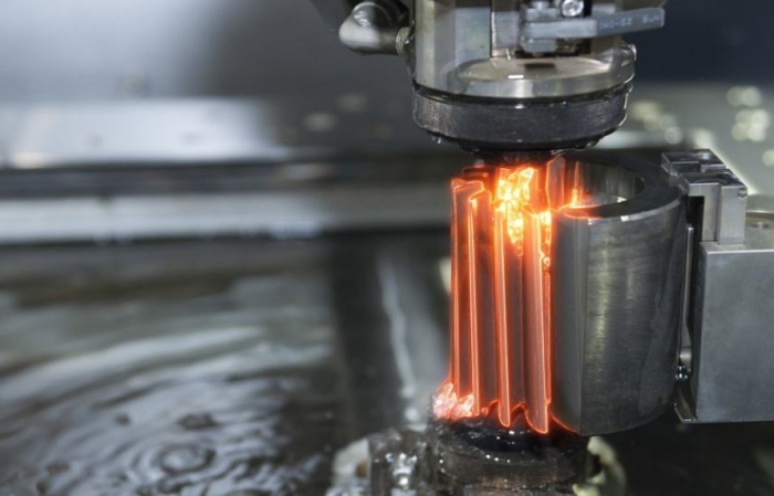 什么是电火花加工？