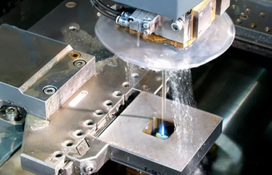 电火花加工和线切割加工的价格有什么区别？